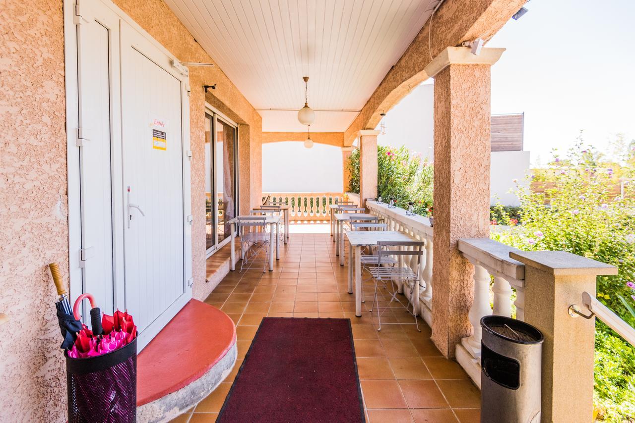 Le Grand Jardin Hotel Aujargues Luaran gambar