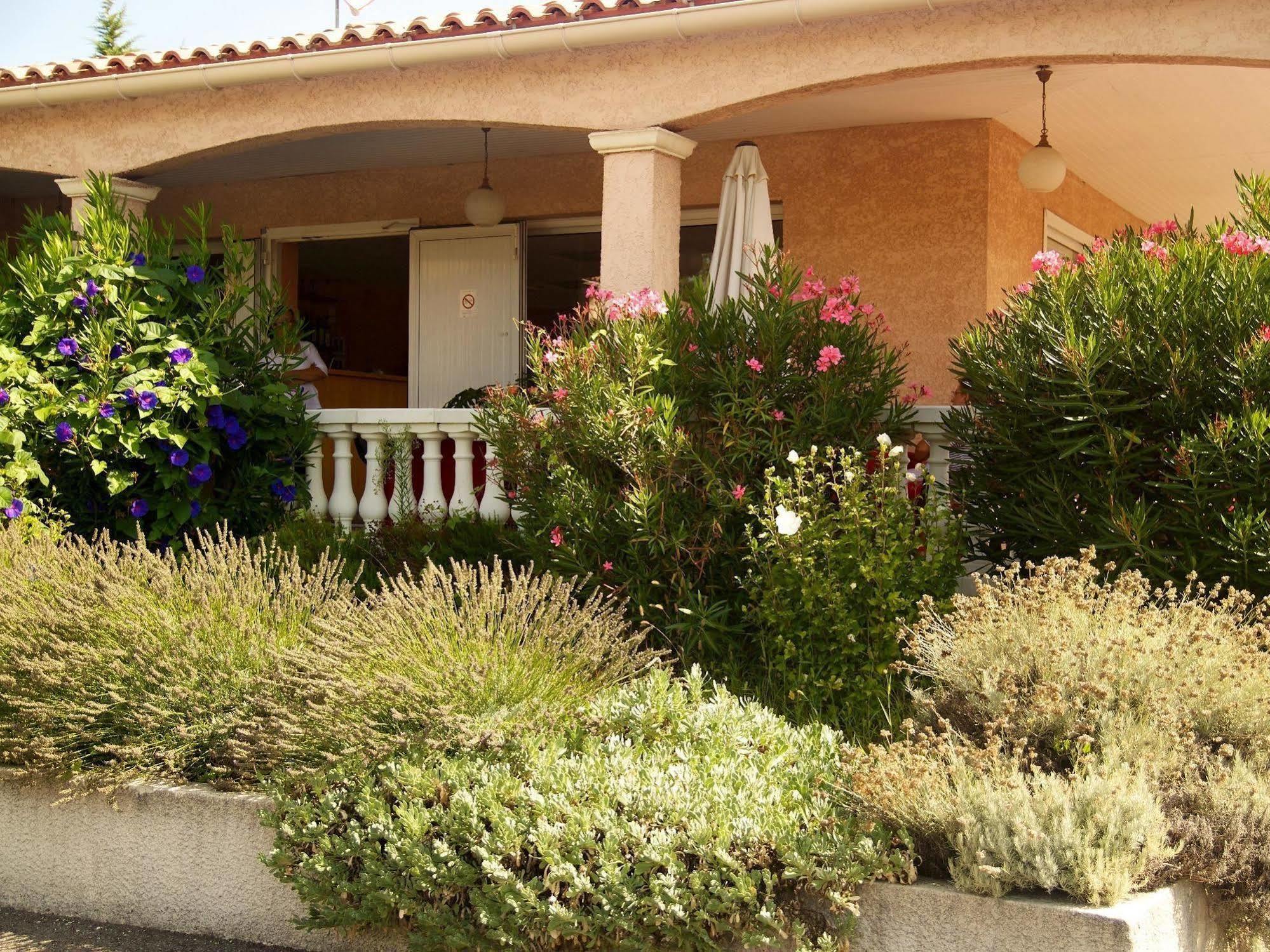 Le Grand Jardin Hotel Aujargues Luaran gambar