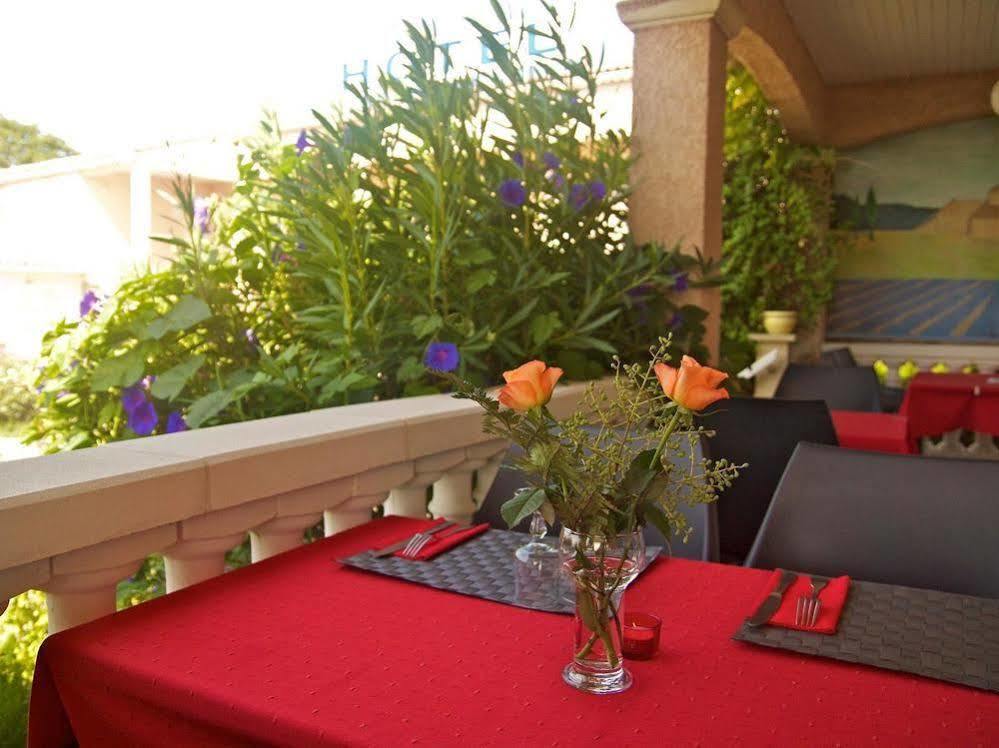 Le Grand Jardin Hotel Aujargues Luaran gambar